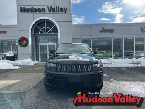 2022 Jeep Grand Cherokee Laredo