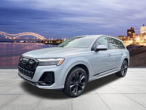 2025 Audi Q7 55 Premium Plus