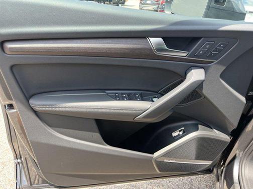 2024 Audi Q5 45 S line Premium Plus