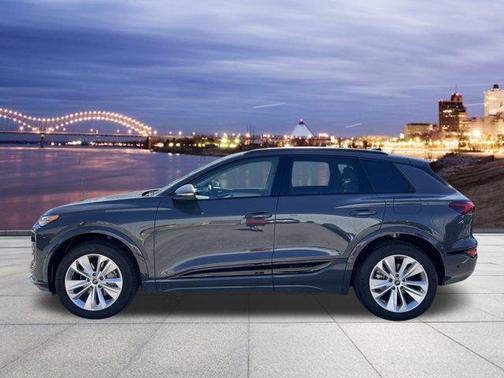 2025 Audi Q6 e-tron Premium Plus