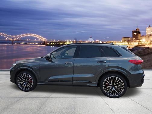 Daytona Gray Metallic 2026 Audi SQ5 3.0T Prestige