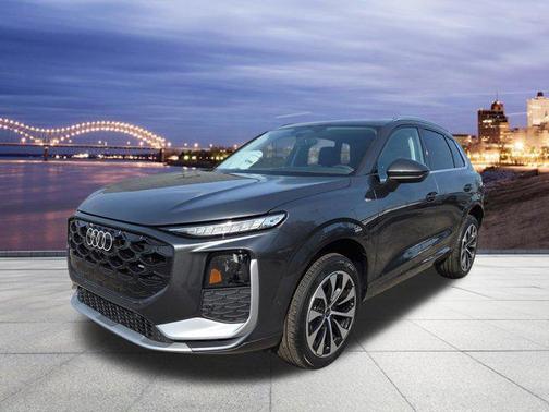 DAYTONA GRAY PEARL 2026 Audi Q3 S line