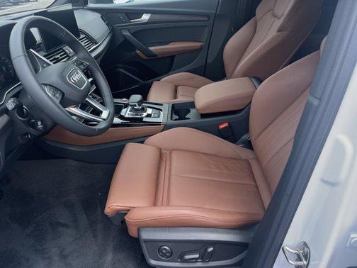 2025 Audi Q5 45 S line Premium Plus