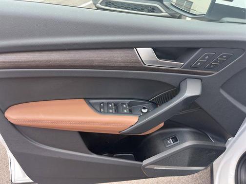 2025 Audi Q5 45 S line Premium Plus