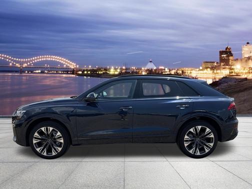 Waitomo Blue Metallic 2025 Audi Q8 55 Premium Plus