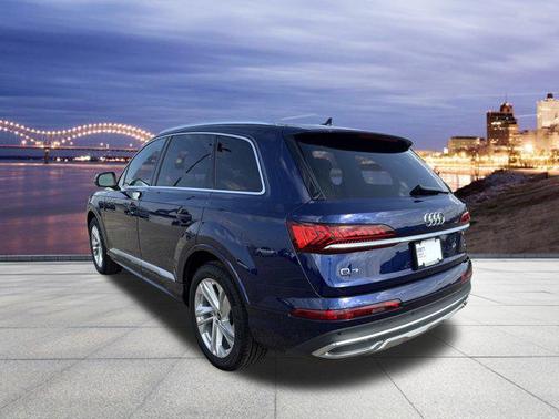 2022 Audi Q7 55 Premium Plus