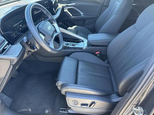 Tambora Gray Metallic 2025 Audi Q5 Premium Plus TFSI quattro S tronic