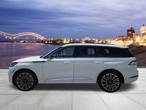 Pristine White Metallic Tri-Coat 2025 Lincoln Aviator Black Label AWD