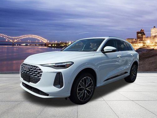 2025 Audi Q5 Premium Plus