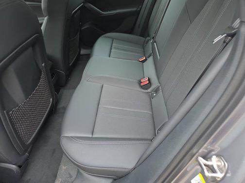 2025 Audi A6 e-tron Premium Plus