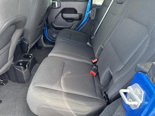 2022 Jeep Wrangler Unlimited High Tide 4x4