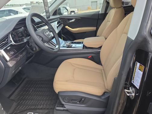 Mythos Black Metallic 2026 Audi Q8 55 Premium Plus