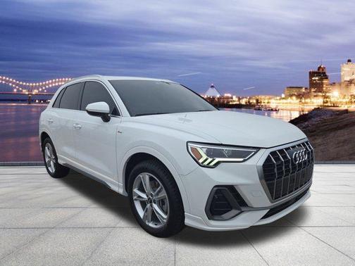 2022 Audi Q3 45 S line Premium Plus