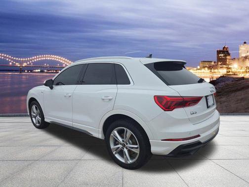 2022 Audi Q3 45 S line Premium Plus