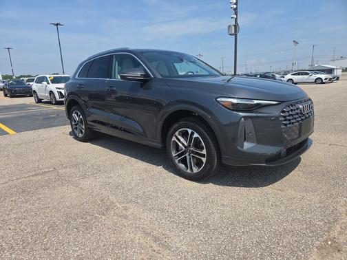 'GRAY' 2025 Audi Q5 Premium Plus TFSI quattro S tronic