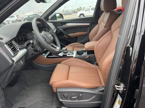 2025 Audi Q5 45 S line Premium Plus