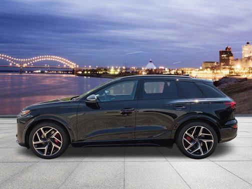 2025 Audi SQ6 e-tron Prestige quattro