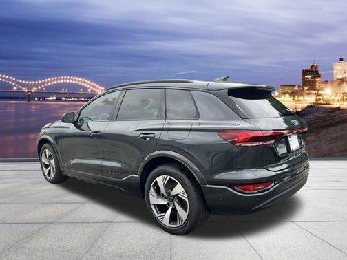 2025 Audi Q6 e-tron Premium Plus quattro