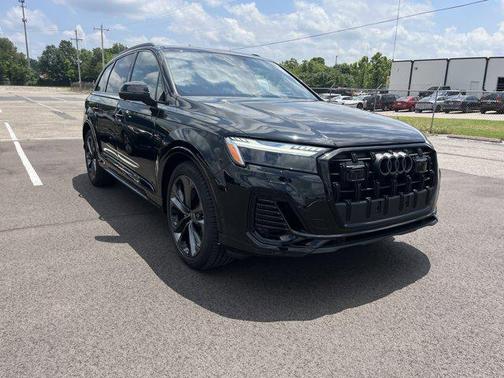 2025 Audi Q7 55 Prestige