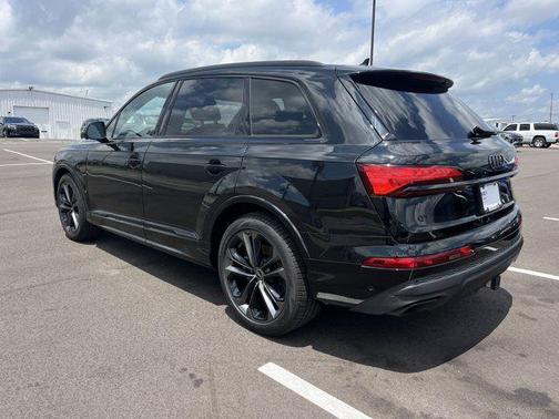 2025 Audi Q7 55 Prestige