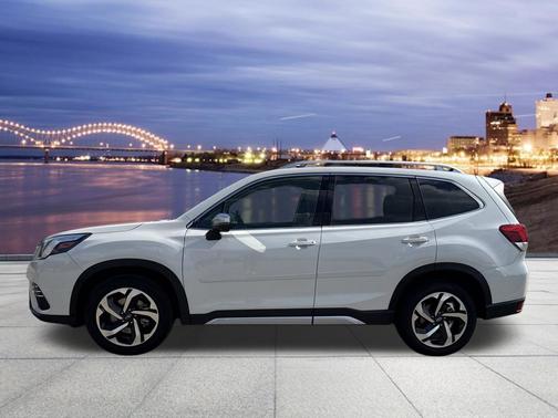 Crystal White Pearl 2023 Subaru Forester Touring