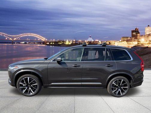 2024 Volvo XC90 B6 Ultimate Bright Theme 6-Seater