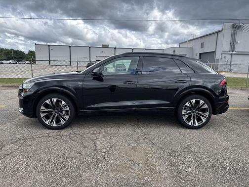 2026 Audi Q8 55 Prestige