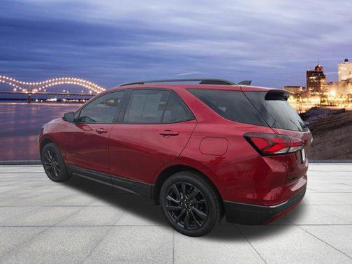 Cherry Red Tintcoat 2022 Chevrolet Equinox AWD RS