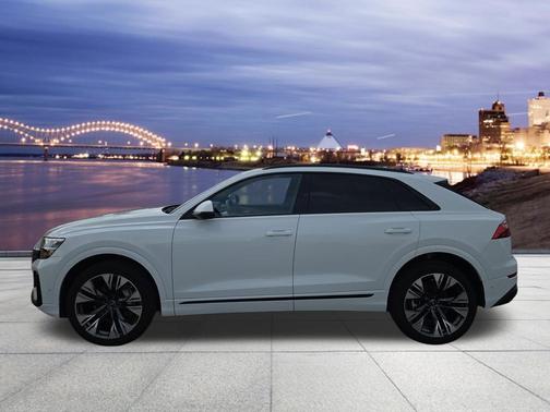 Glacier White Metallic 2025 Audi Q8 55 Premium