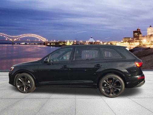 Mythos Black Metallic 2026 Audi Q7 55 Premium Plus