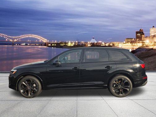 Mythos Black Metallic 2026 Audi Q7 55 Premium Plus