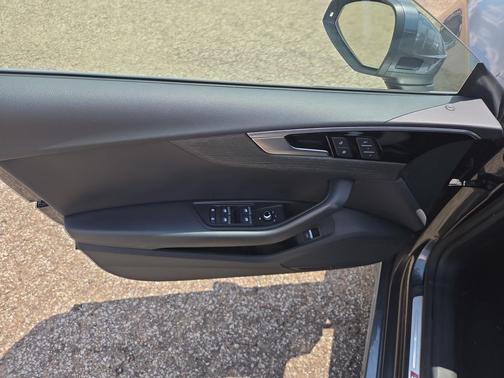 Daytona Gray Pearl Effect 2023 Audi A5 Sportback 45 S Line Premium