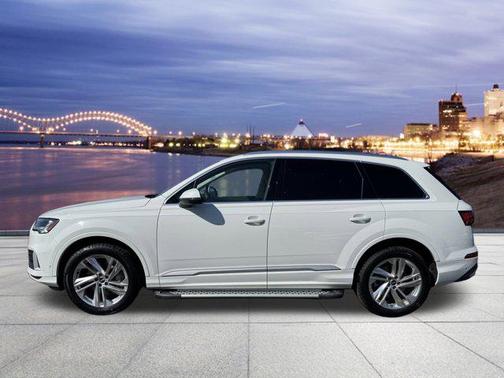 2021 Audi Q7 45 Premium Plus