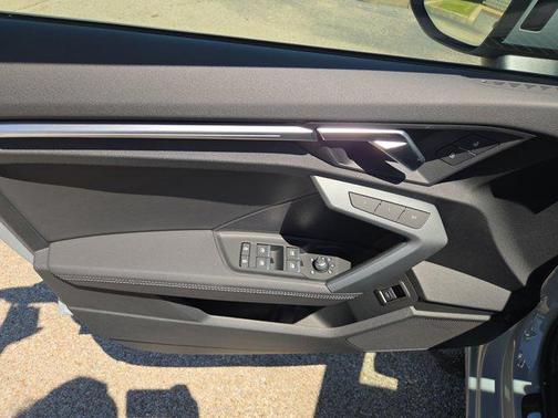 Arrow Gray Pearl Effect 2026 Audi A3 Premium