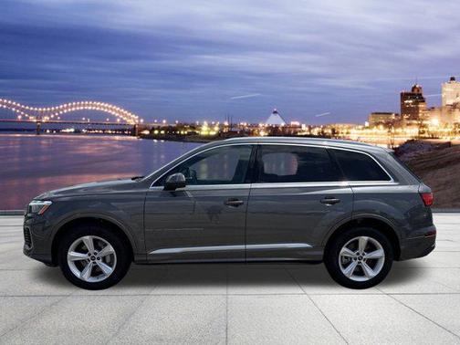 2025 Audi Q7 45 Premium