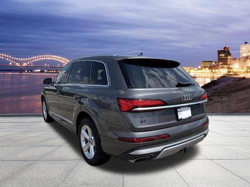 2025 Audi Q7 45 Premium