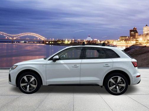 2023 Audi Q5 45 S line Prestige