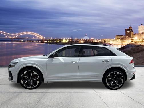Glacier White Metallic 2024 Audi RS Q8 4.0T