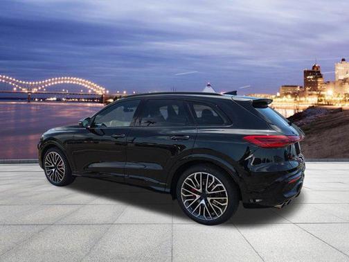 Mythos Black Metallic 2026 Audi SQ5 3.0T Premium Plus