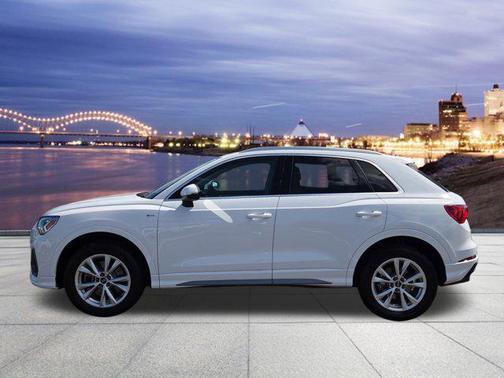 2024 Audi Q3 Premium 45 TFSI S line quattro Tiptronic