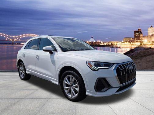 2024 Audi Q3 Premium 45 TFSI S line quattro Tiptronic
