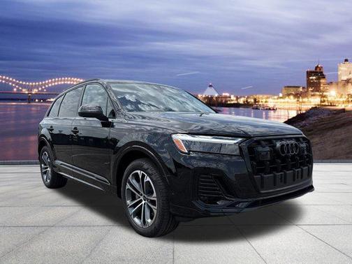 2025 Audi Q7 45 Premium Plus