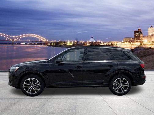 2025 Audi Q7 45 Premium Plus