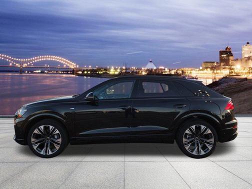 2025 Audi Q8 55 Prestige