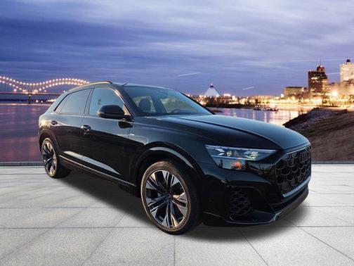 2025 Audi Q8 55 Prestige