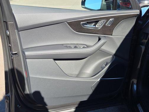 2026 Audi Q7 55 Premium Plus