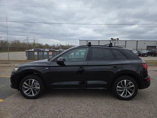 2024 Audi Q5 45 S line Premium