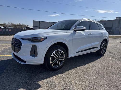 White 2025 Audi Q5 Premium Plus TFSI quattro S tronic