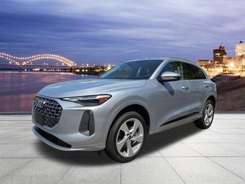 2025 Audi Q5 Premium Plus