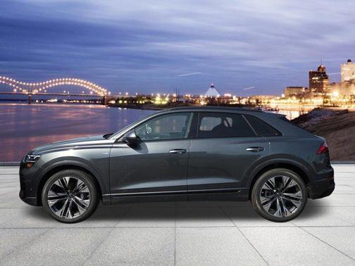 Daytona Gray Pearl Effect 2026 Audi Q8 55 Premium Plus